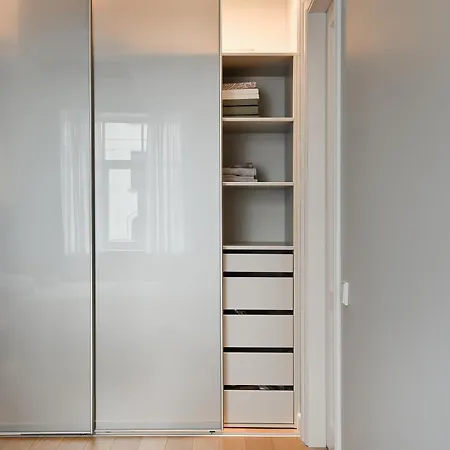 Lägenhet Modern 2-bdrm Centre *